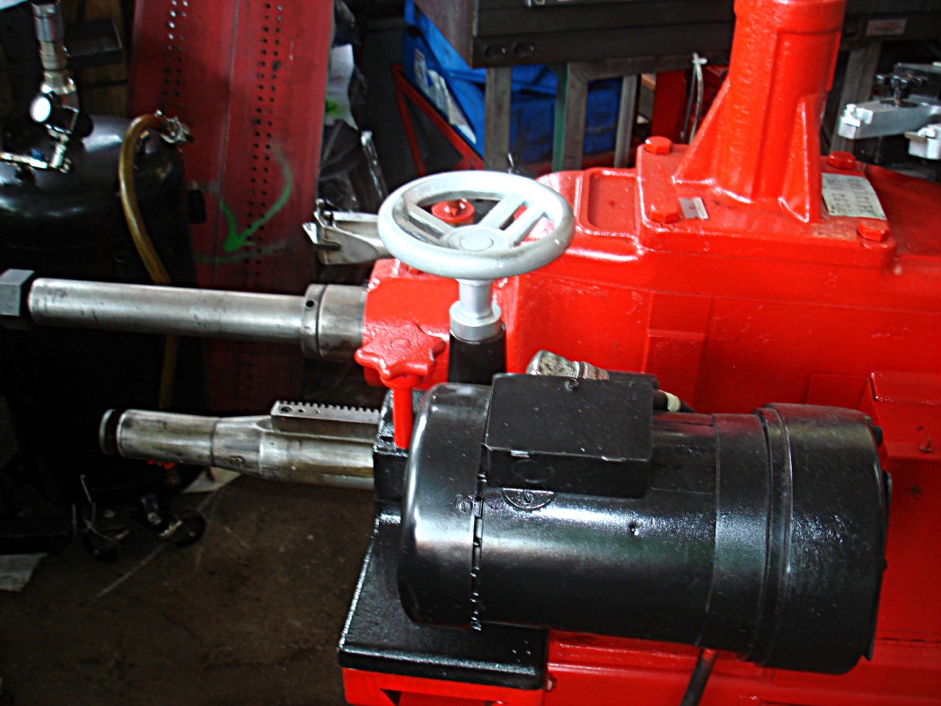 VAN NORMAN model 304 TRUCK DRUM LATHE